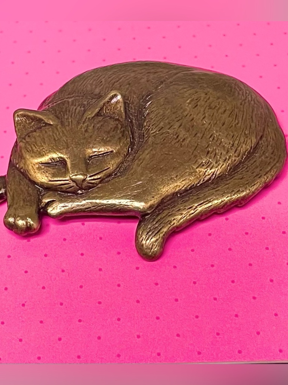 Vintage Sleeping Cat Brooch- Gold toned- JJ signed